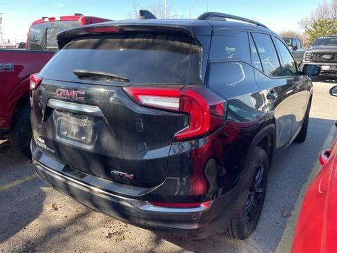 Used 2024 GMC Terrain AT4 image 8