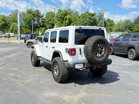 Used 2025 Jeep Wrangler Unlimited Rubicon 392 AWD/4WD image 5