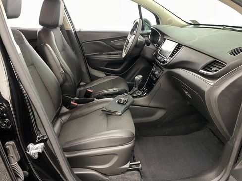 Certified 2019 Buick Encore Sport Touring w/ Safety Package image 33