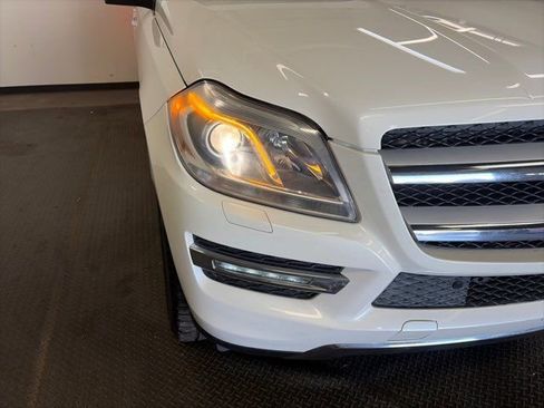 Used 2015 Mercedes-Benz GL 450 4MATIC image 11