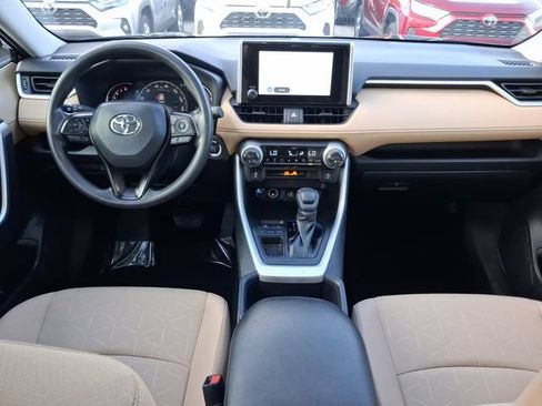Used 2025 Toyota RAV4 XLE w/ Convenience Package FWD image 7