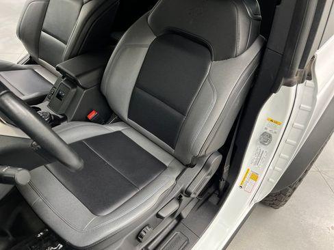 Used 2022 Ford Bronco Black Diamond AWD/4WD image 11