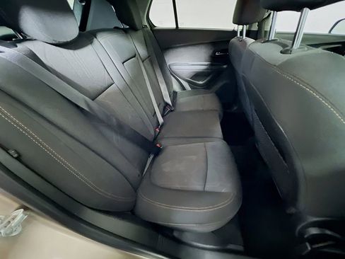 Used 2018 Chevrolet Trax LT w/ LPO, Protection Package image 24