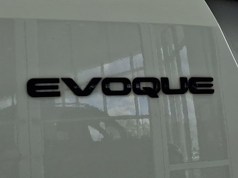 Used 2023 Land Rover Range Rover Evoque R-Dynamic SE AWD/4WD image 33