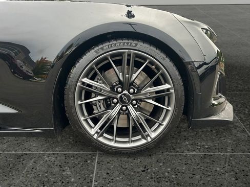 Used 2022 Chevrolet Camaro ZL1 image 10