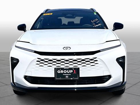 New 2026 Toyota Crown Signia image 3