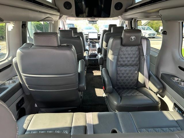 Used 2024 Ford Transit 150 Low Roof AWD image 11