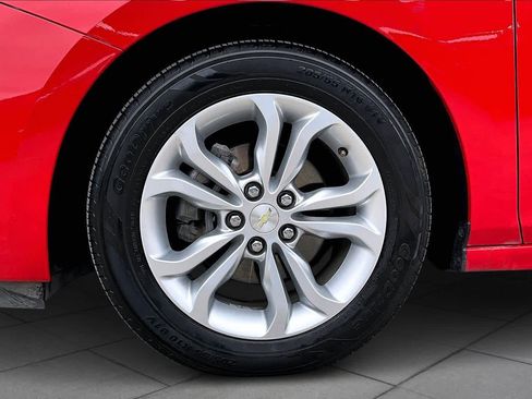 Used 2019 Chevrolet Cruze LT w/ Convenience Package image 11