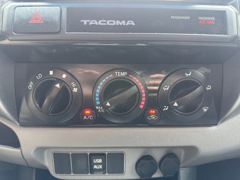 Used 2015 Toyota Tacoma PreRunner image 17