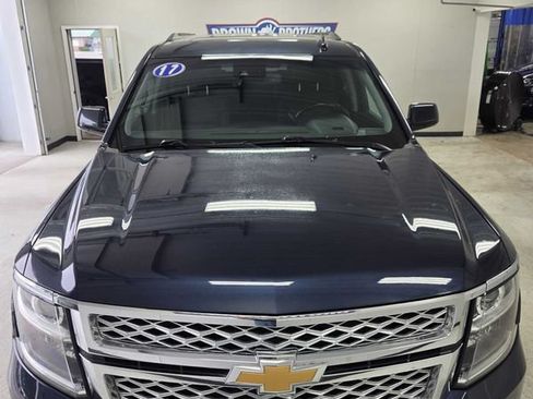 Used 2017 Chevrolet Tahoe LT w/ LT Signature Package AWD/4WD image 7