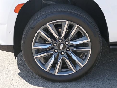 Used 2022 Cadillac Escalade Sport w/ Touring Package AWD/4WD image 9