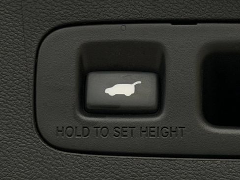 Used 2017 Honda CR-V Touring image 29