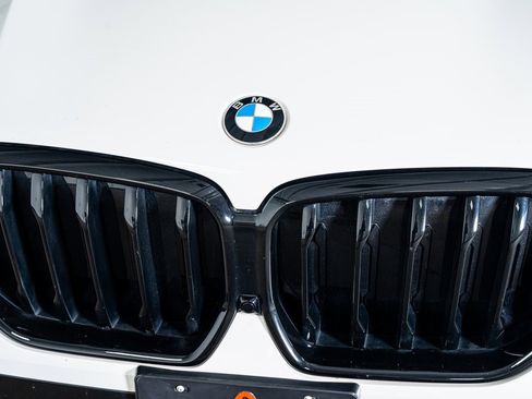 Used 2020 BMW X6 xDrive40i w/ M Sport Package image 17