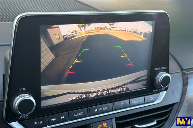 Used 2024 Nissan Altima 2.5 SV FWD image 21