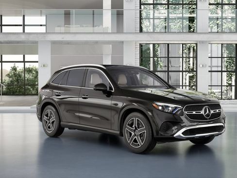 Used 2026 Mercedes-Benz GLC 300 image 6