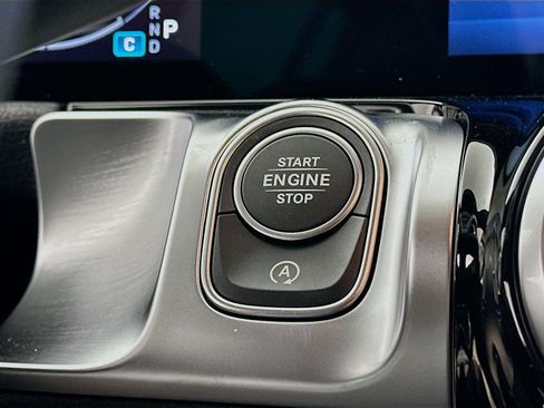 Used 2026 Mercedes-Benz GLB 250 4MATIC image 16