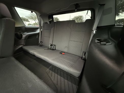 Used 2020 GMC Yukon SLE w/ SLE Value Package image 29