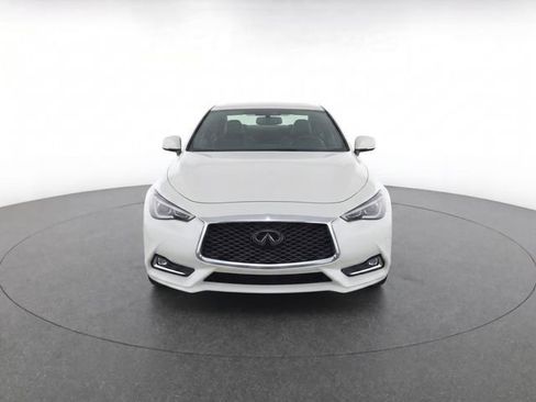 Used 2019 INFINITI Q60 3.0t Luxe RWD image 5