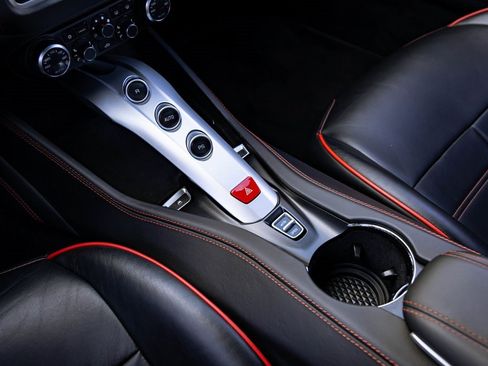 Used 2016 Ferrari California T image 13