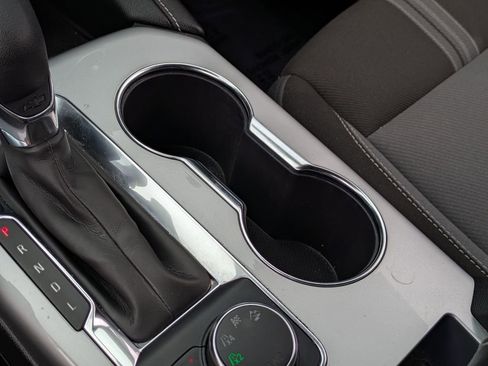 Used 2025 Chevrolet Blazer LT image 19