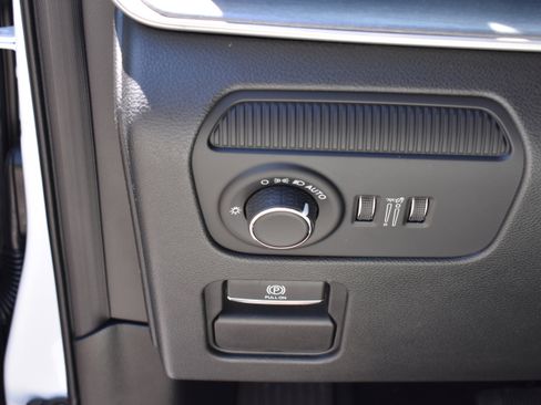 New 2026 Jeep Grand Wagoneer L Limited AWD/4WD image 16
