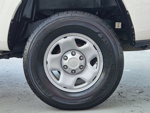 Used 2023 Toyota Tacoma SR RWD image 27