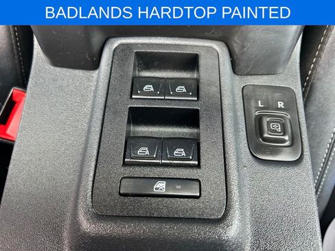 Certified 2025 Ford Bronco Badlands AWD/4WD image 28