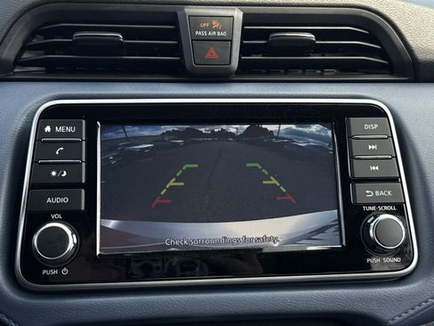 Used 2025 Nissan Versa SV FWD image 20