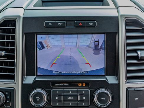 Used 2021 Ford F250 Lariat w/ Lariat Ultimate Package image 25