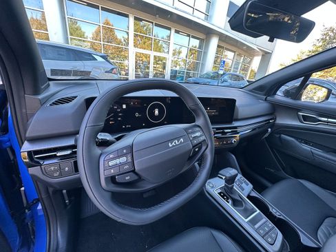 New 2026 Kia Sportage X-Line w/ X-Line Technology Package image 35