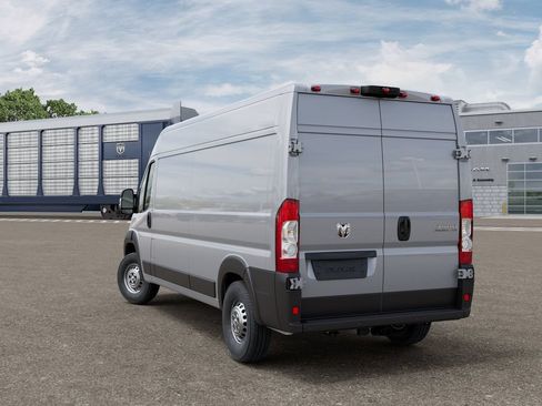 Used 2025 RAM ProMaster 3500 w/ Premium Convenience Group FWD image 3