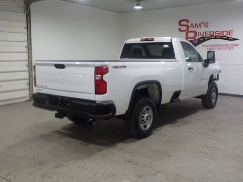 Used 2025 Chevrolet Silverado 2500 W/T w/ WT Convenience Package image 2