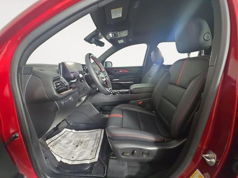 Certified 2025 Chevrolet Traverse RS w/ LPO, Floor Liner Package image 9