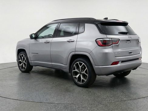 Used 2025 Jeep Compass Limited AWD/4WD image 6