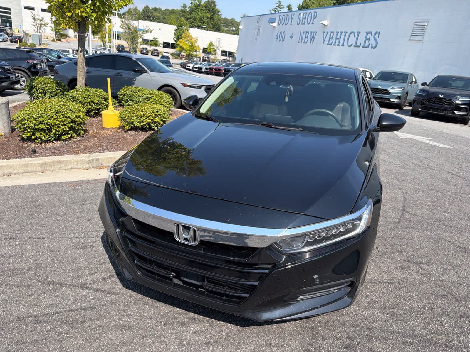 Used 2018 Honda Accord EX image 4