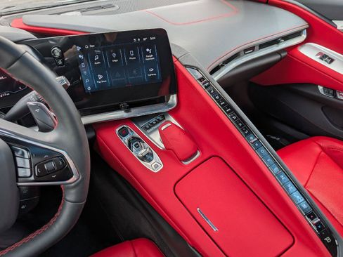 Used 2024 Chevrolet Corvette Stingray Preferred Cpe w/ Z51 Performance Package RWD image 16
