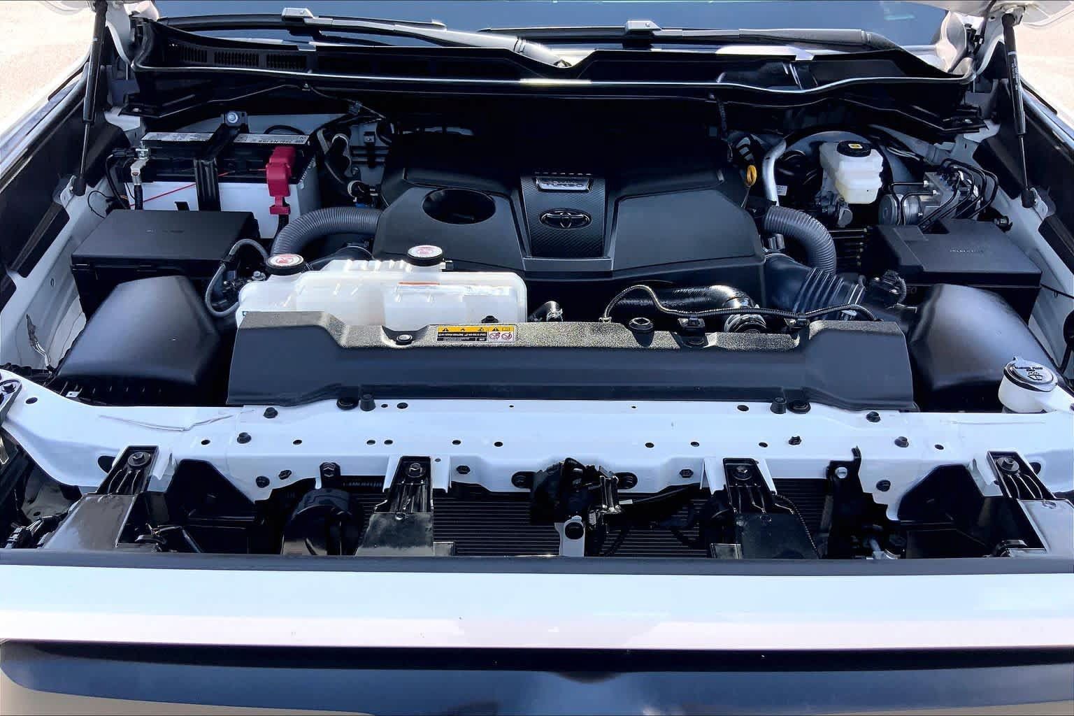 Used 2024 Toyota Tundra SR5 AWD/4WD image 31