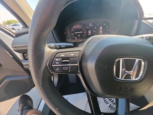 Used 2025 Honda Accord SE image 16