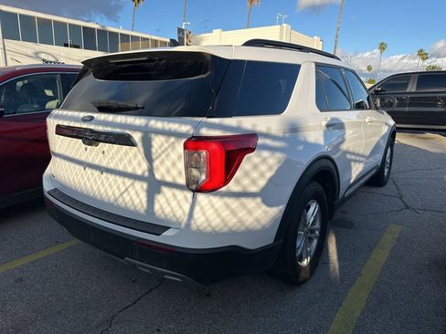 Used 2023 Ford Explorer XLT w/ Equipment Group 202A image 5