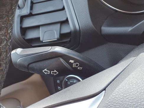 Used 2016 Ford Escape SE w/ SE Leather Comfort Package image 19