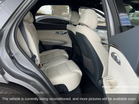 Used 2025 Genesis Electrified GV70 AWD/4WD image 13