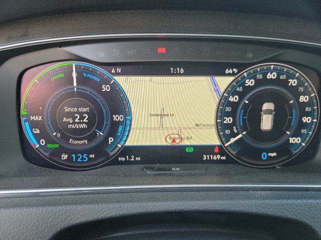 Used 2019 Volkswagen e-Golf SEL Premium FWD image 19