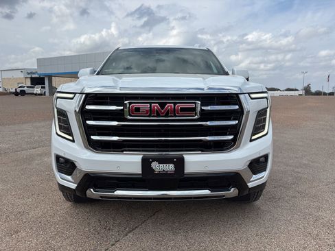 New 2026 GMC Yukon Elevation image 9