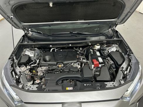 Used 2022 Toyota RAV4 XLE w/ Convenience Package image 24