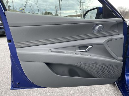 Certified 2023 Hyundai Elantra SEL w/ Convenience Package image 5