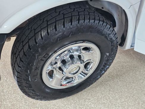 Used 2016 Chevrolet Express 3500 LT w/ LT Preferred Equipment Group image 34