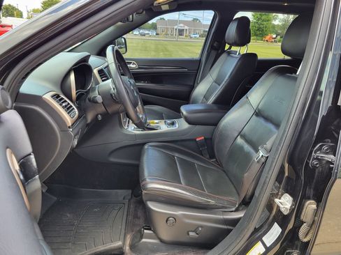Used 2016 Jeep Grand Cherokee Limited 75th Anniversary AWD/4WD image 8
