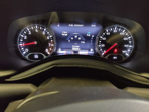 Used 2021 Jeep Renegade Latitude FWD image 23