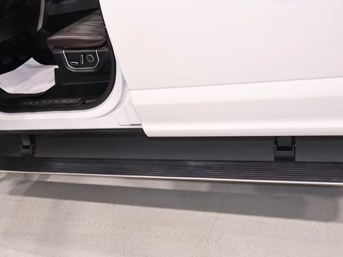 Used 2015 Ford F150 Platinum w/ Technology Package AWD/4WD image 38
