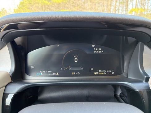 Used 2023 Lincoln Aviator AWD w/ Premium Package image 14